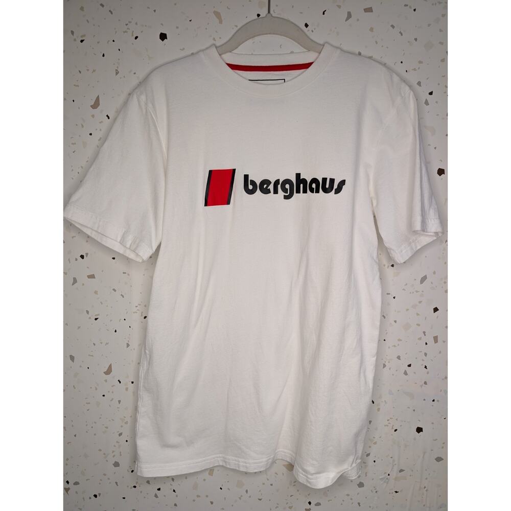 Berghaus Men’s White T Shirt Black Red Logo Front Graphic outdoors Medium